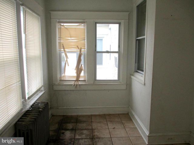 30 N RIDGEWAY AVE, Glenolden, PA 19036