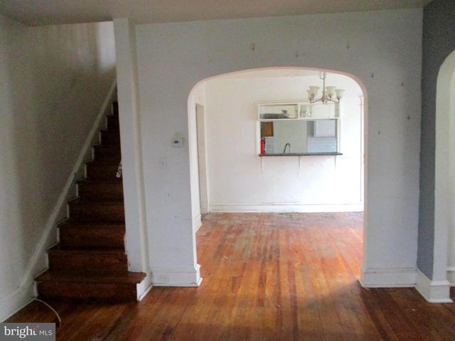 30 N RIDGEWAY AVE, Glenolden, PA 19036