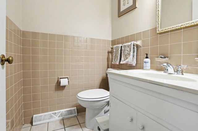 422 Briar Court, St. Joseph City, MI 49085