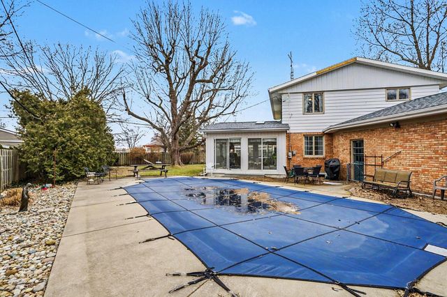 422 Briar Court, St. Joseph City, MI 49085