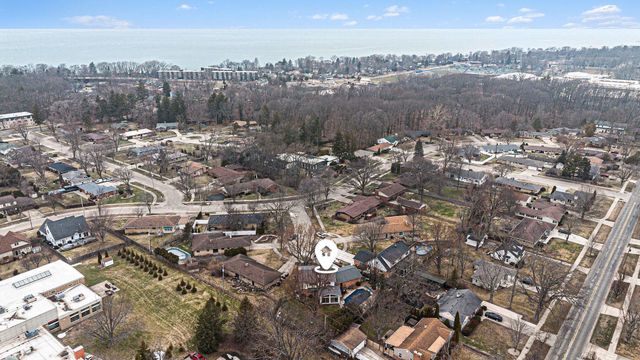 422 Briar Court, St. Joseph City, MI 49085