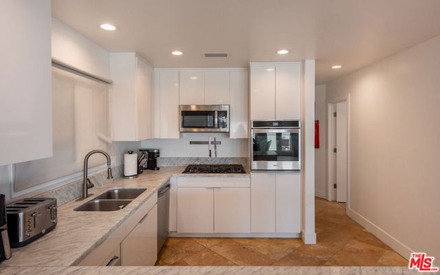 6419 Ocean Front Walk, Playa Del Rey, CA 90293