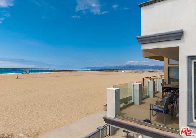 6419 Ocean Front Walk, Playa Del Rey, CA 90293