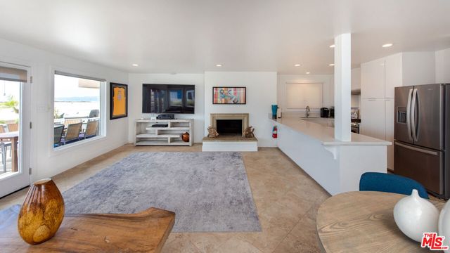 6419 Ocean Front Walk, Playa Del Rey, CA 90293