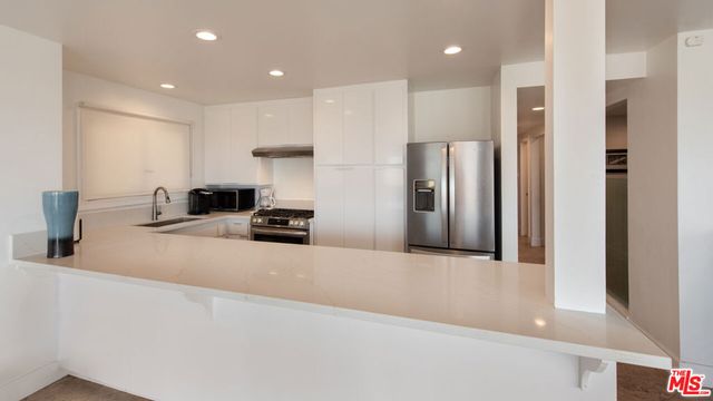 6419 Ocean Front Walk, Playa Del Rey, CA 90293
