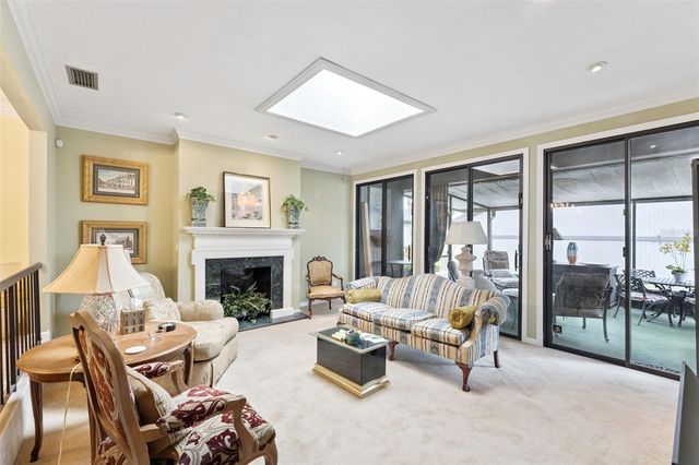 690 LAKE VILLAS DRIVE, Altamonte Springs, FL 32701