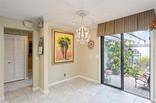 690 LAKE VILLAS DRIVE, Altamonte Springs, FL 32701