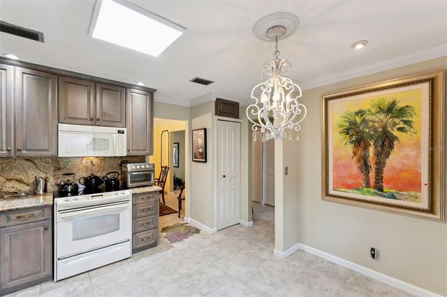 690 LAKE VILLAS DRIVE, Altamonte Springs, FL 32701