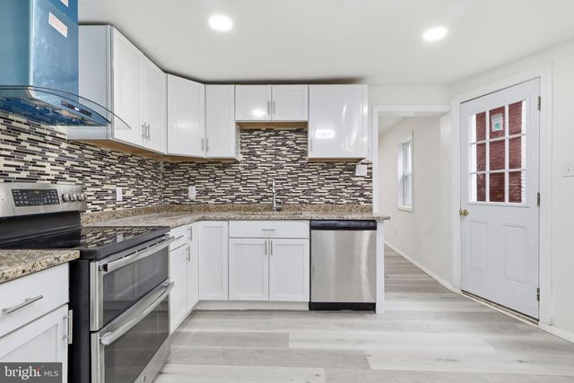 238 S 4TH ST, Columbia, PA 17512