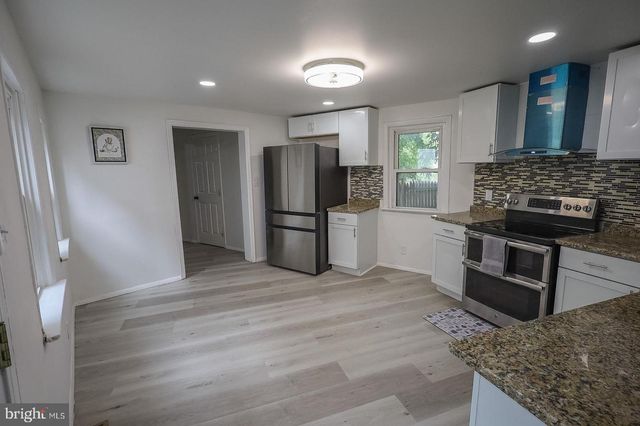 238 S 4TH ST, Columbia, PA 17512