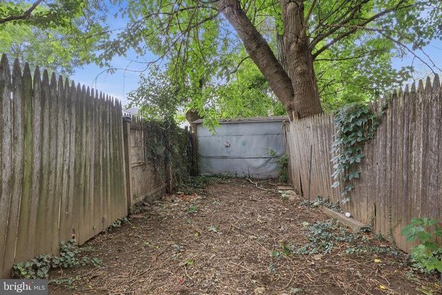 238 S 4TH ST, Columbia, PA 17512