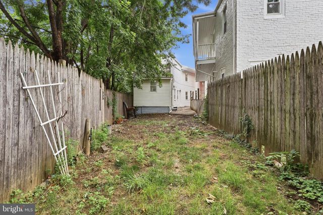 238 S 4TH ST, Columbia, PA 17512