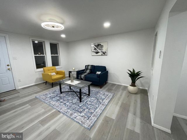 238 S 4TH ST, Columbia, PA 17512