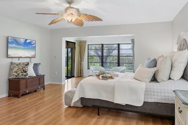 7374 ROYAL BIRKDALE DRIVE 15D, Sarasota, FL 34238