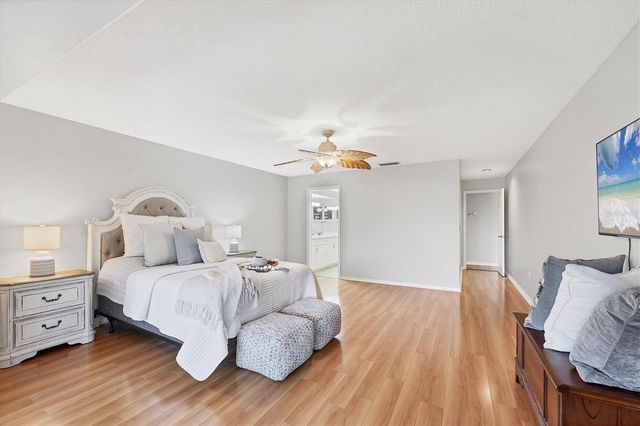 7374 ROYAL BIRKDALE DRIVE 15D, Sarasota, FL 34238