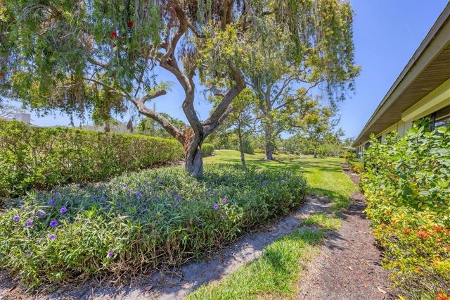 7374 ROYAL BIRKDALE DRIVE 15D, Sarasota, FL 34238