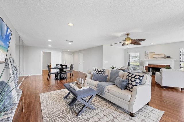 7374 ROYAL BIRKDALE DRIVE 15D, Sarasota, FL 34238