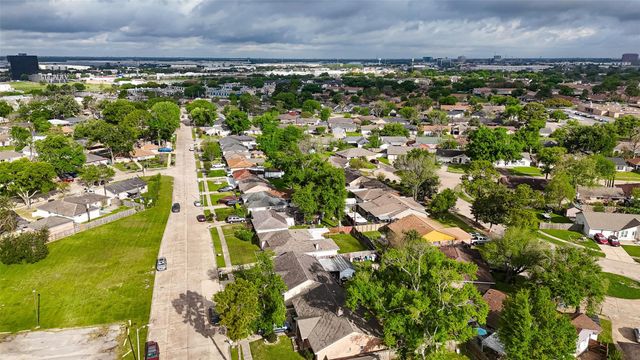 15022 Chipman Lane, Houston, TX 77060