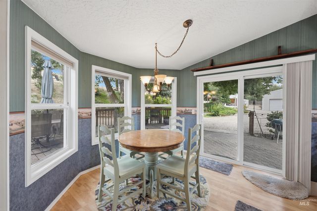 8942 Foothill Road, Middleton, ID 83644
