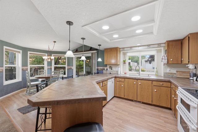 8942 Foothill Road, Middleton, ID 83644