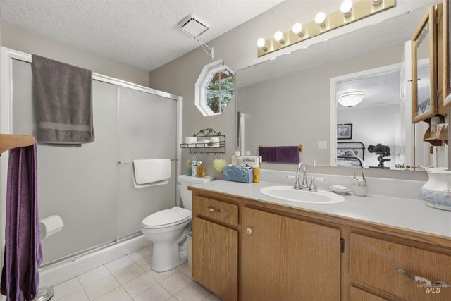 8942 Foothill Road, Middleton, ID 83644