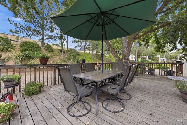 8942 Foothill Road, Middleton, ID 83644