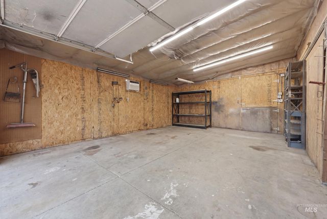 8942 Foothill Road, Middleton, ID 83644