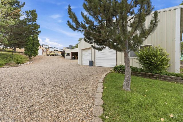 8942 Foothill Road, Middleton, ID 83644