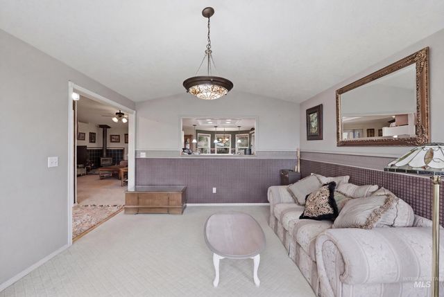 8942 Foothill Road, Middleton, ID 83644