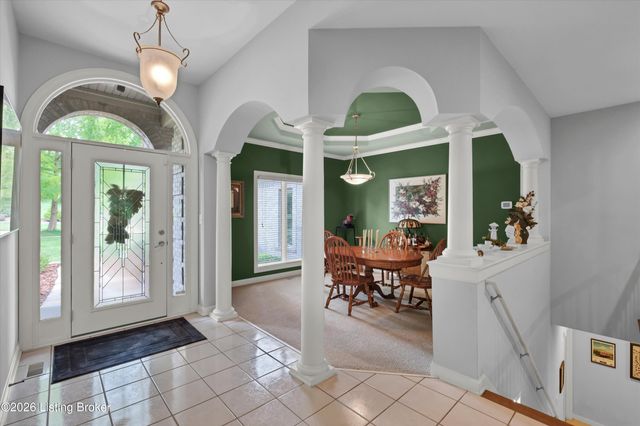 2710 Razor View Ct, Louisville, KY 40299