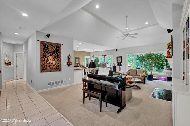 2710 Razor View Ct, Louisville, KY 40299