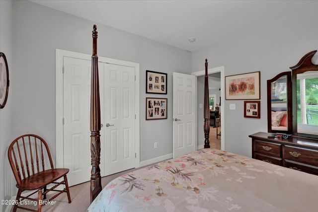2710 Razor View Ct, Louisville, KY 40299
