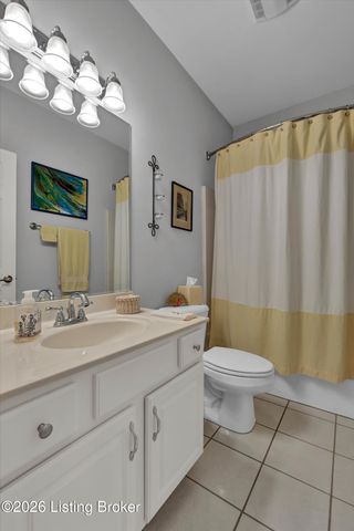 2710 Razor View Ct, Louisville, KY 40299