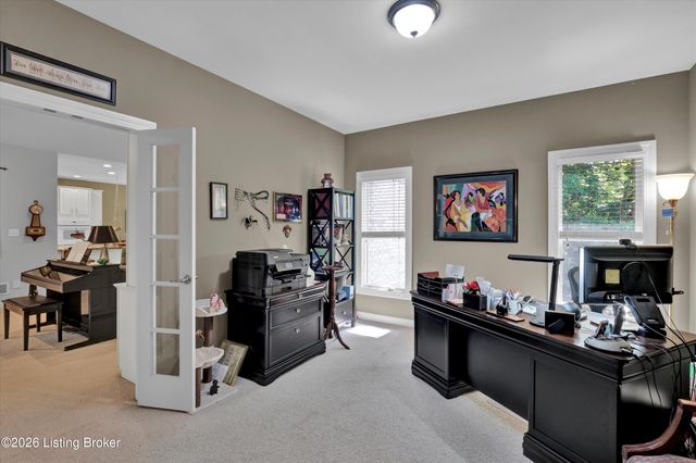 2710 Razor View Ct, Louisville, KY 40299