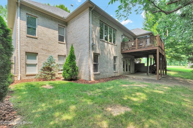 2710 Razor View Ct, Louisville, KY 40299
