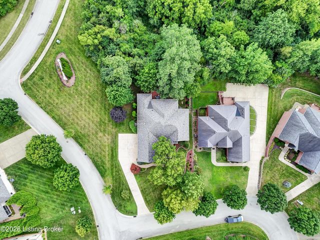 2710 Razor View Ct, Louisville, KY 40299