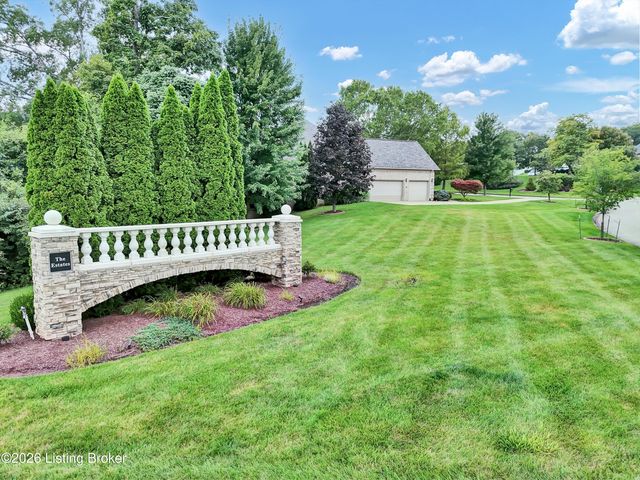 2710 Razor View Ct, Louisville, KY 40299