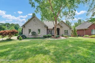 2710 Razor View Ct, Louisville, KY 40299