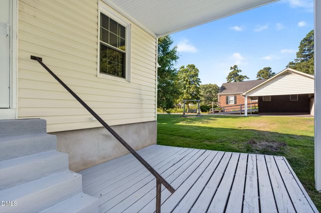 302 S Mckay Avenue, Dunn, NC 28334