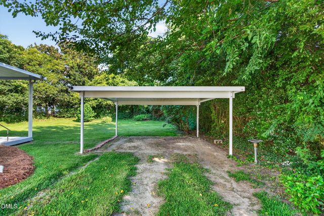 302 S Mckay Avenue, Dunn, NC 28334