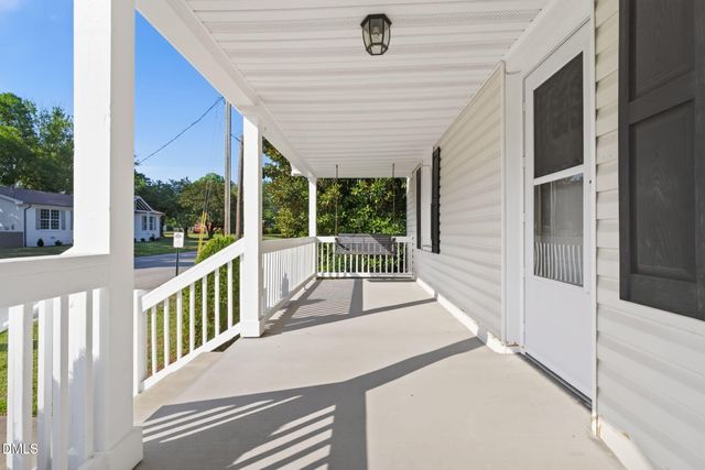 302 S Mckay Avenue, Dunn, NC 28334