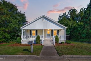 302 S Mckay Avenue, Dunn, NC 28334