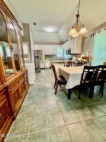 829 Windward Drive, Richland, MS 39218