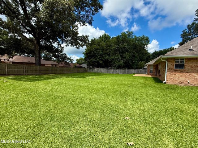 829 Windward Drive, Richland, MS 39218