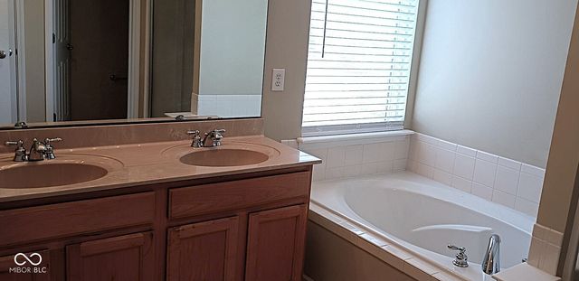 12881 Elbe Street, Fishers, IN 46037