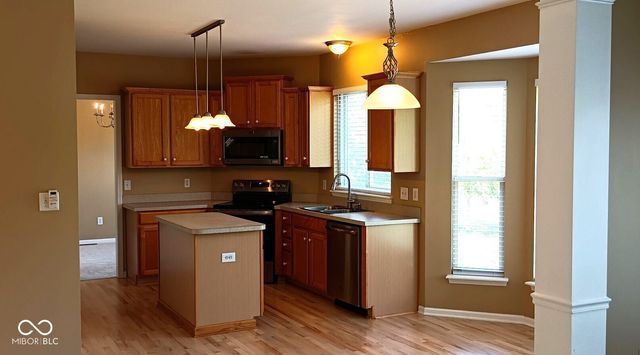12881 Elbe Street, Fishers, IN 46037