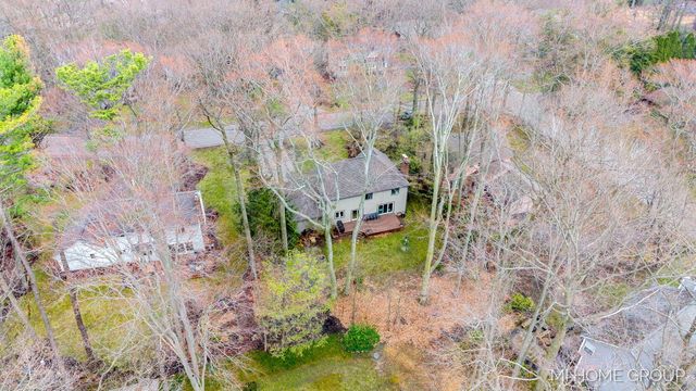 238 Foxdown Road, Holland, MI 49424