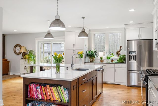 238 Foxdown Road, Holland, MI 49424