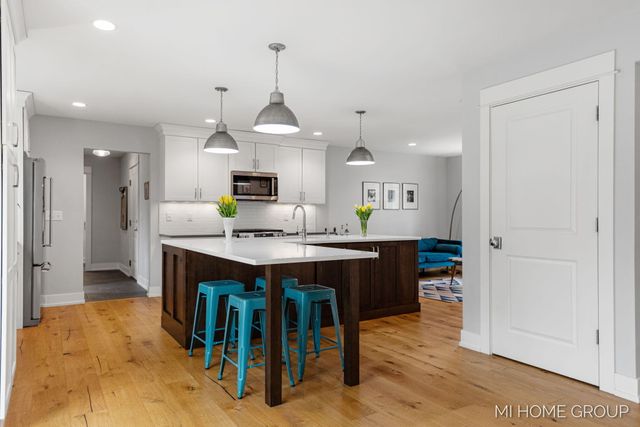 238 Foxdown Road, Holland, MI 49424
