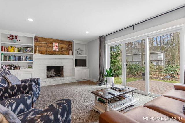 238 Foxdown Road, Holland, MI 49424